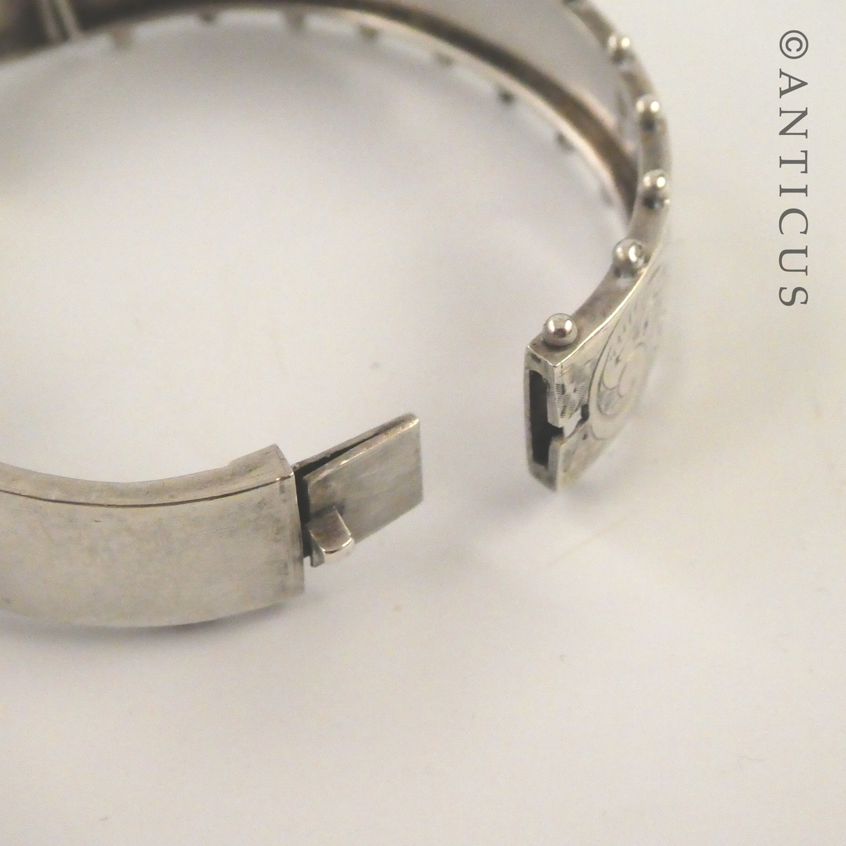 Antique Victorian Silver Snap Bangle.