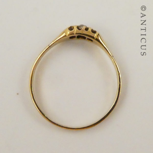 Antique 18ct Gold and Three Diamond Ring.
