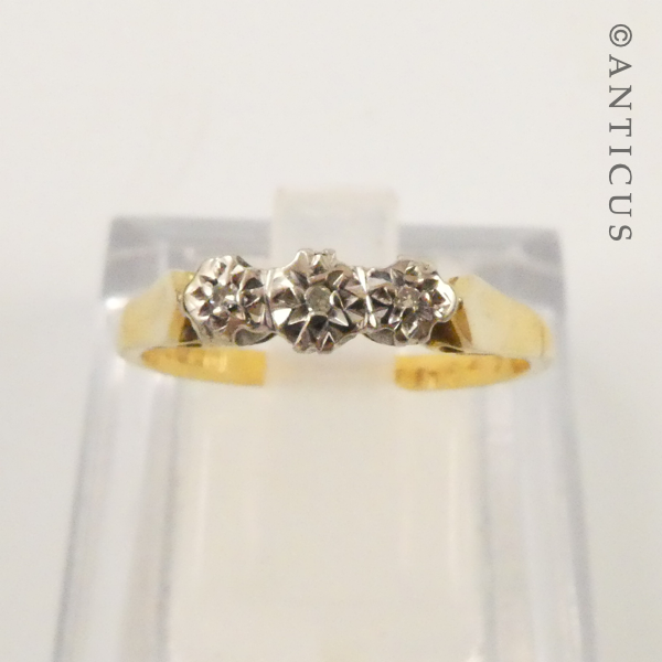 Vintage 18ct Gold Three Diamond Ring.