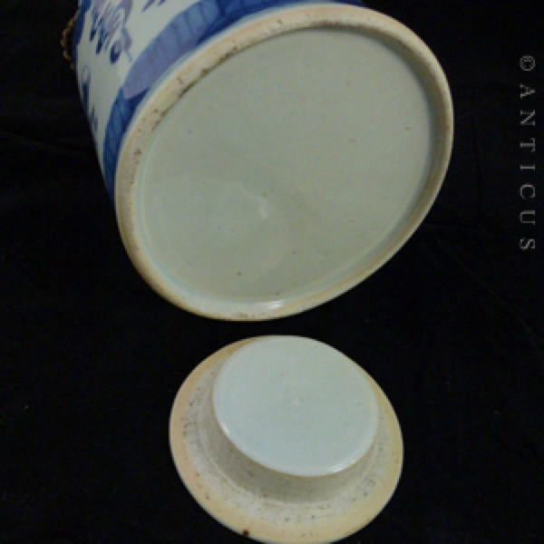 Chinese Traditional Teapot, Blue and White, 19th Century.