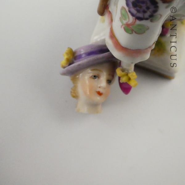 Three European Figurines, Damage.