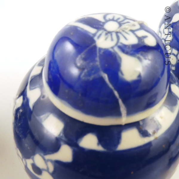 3 Small Ginger Jars, Blue and White.