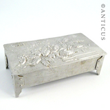 Late 19th Century Hair Clip Box.
