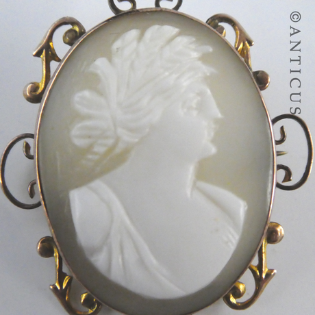 Victorian Cameo Brooch.