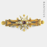 Late Victorian/Edwardian Bar Brooch, Gold and Garnet.