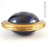 Kigu Flying Saucer Compact.