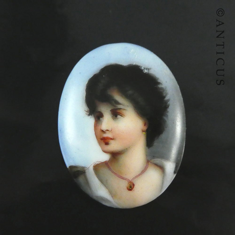 Antique Victorian Portrait Brooch.