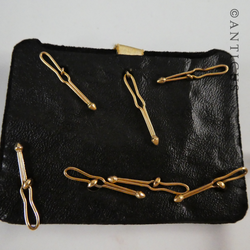 Vintage Kremen Set of Gold Cufflinks, Shirt Studs, Cased.