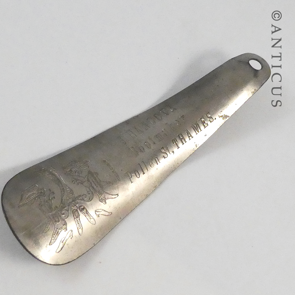 Antique NZ Shoehorn.