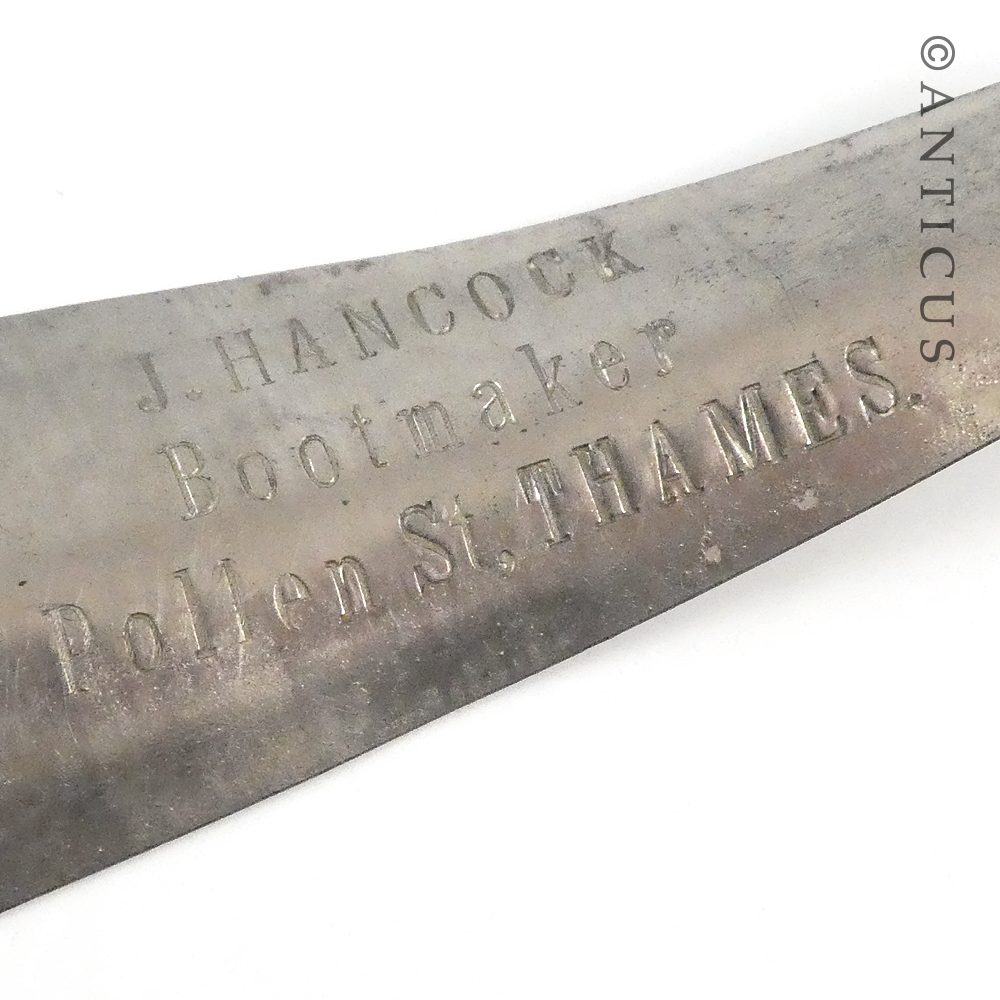 Antique NZ Shoehorn.