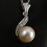 14ct White Gold and Diamond Pearl on Chain.