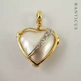 18ct Gold, Diamond and Mother of Pearl Heart Pendant
