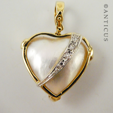 18ct Gold, Diamond and Mother of Pearl Heart Pendant