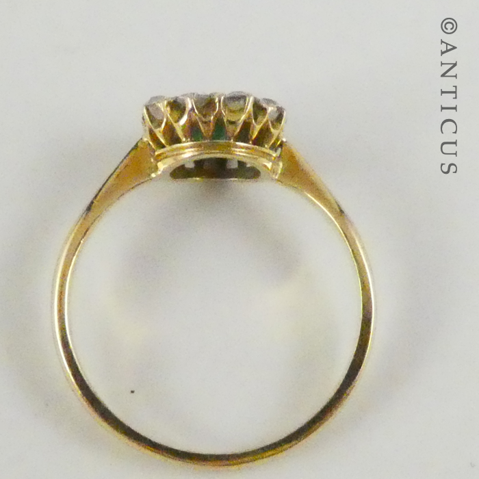 18ct Gold Diamond and Emerald Cluster Ring.