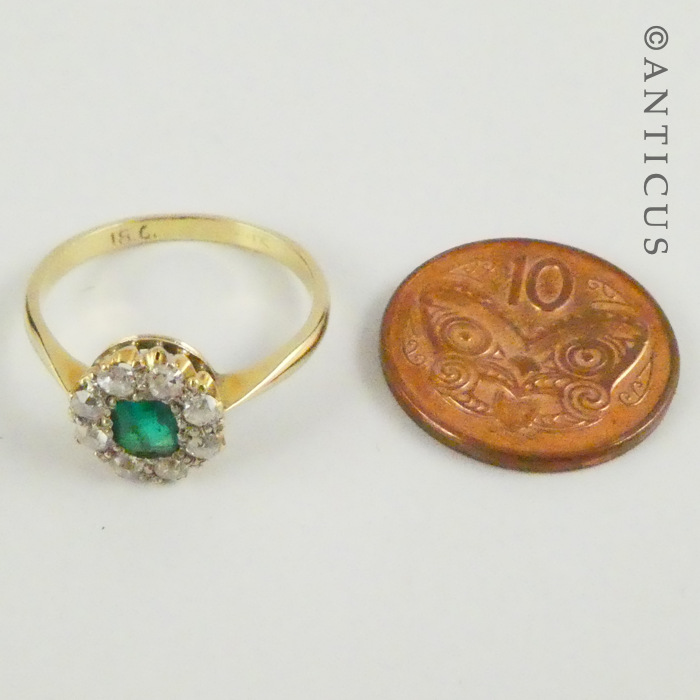 18ct Gold Diamond and Emerald Cluster Ring.