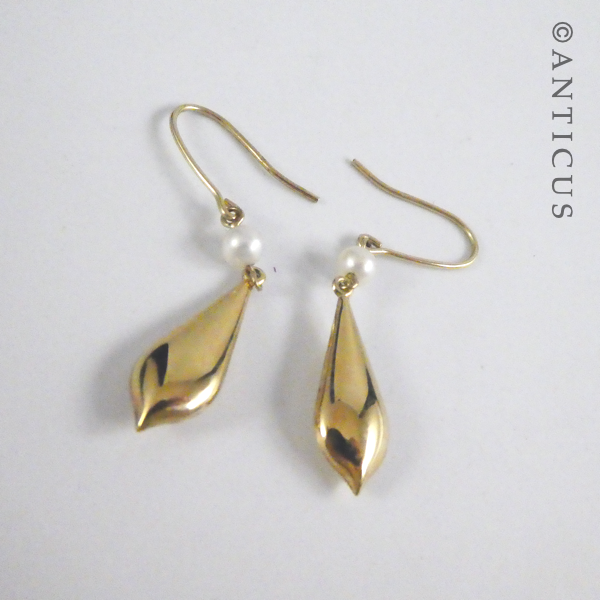 Vintage Gold and Pearl Drop Earrings.