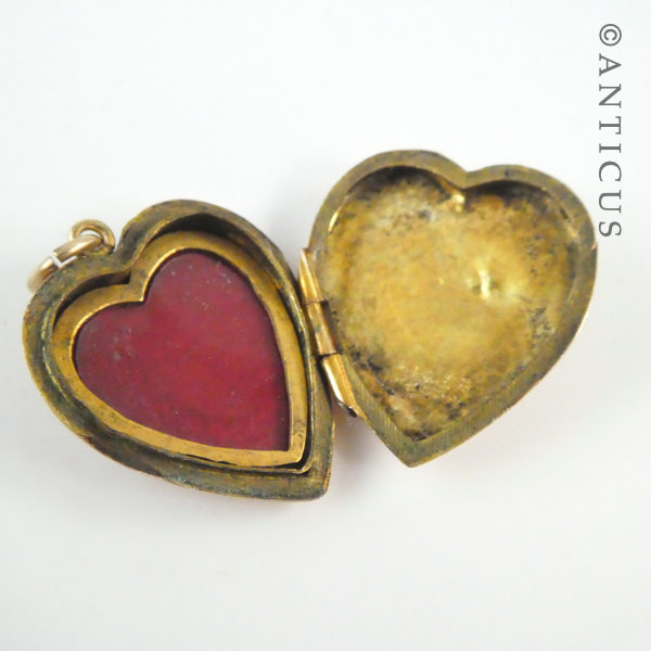 Vintage Gold Heart Locket.