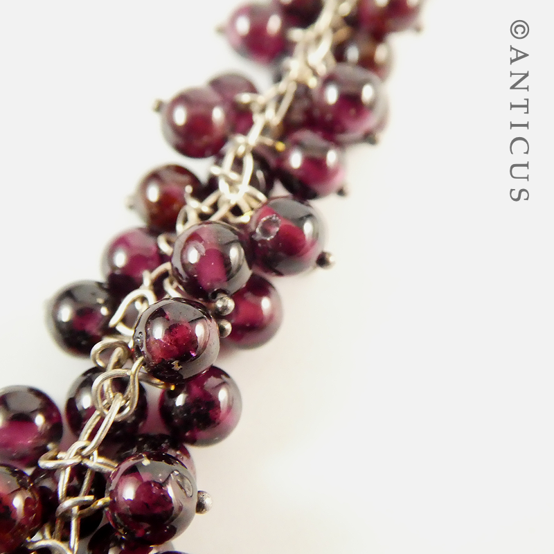 Multiple Garnet Beads Necklace.