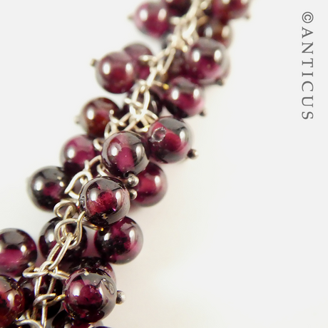 Multiple Garnet Beads Necklace.