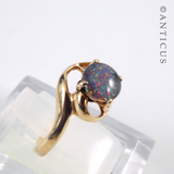 Gold and Opal Vintage Ring.