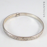 Vintage Sterling Silver Bangle, Engraved Design.