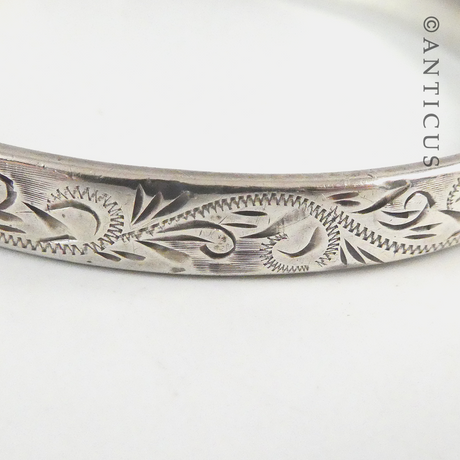 Vintage Sterling Silver Bangle, Engraved Design.