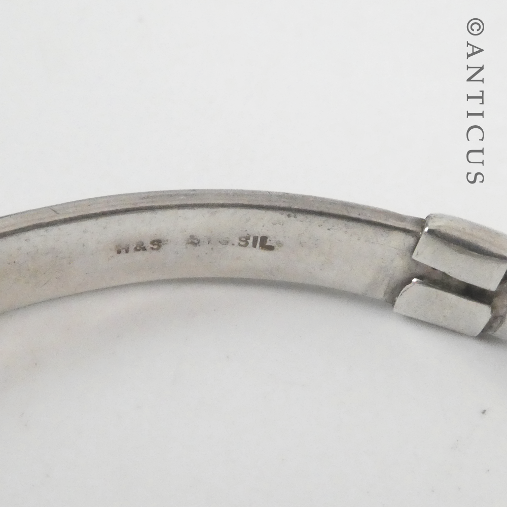 Vintage Sterling Silver Bangle, Engraved Design.