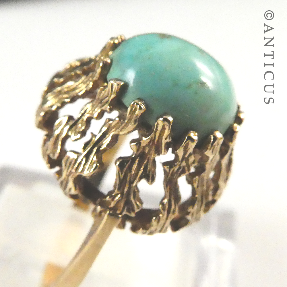 Retro Gold and Turquoise Ring.