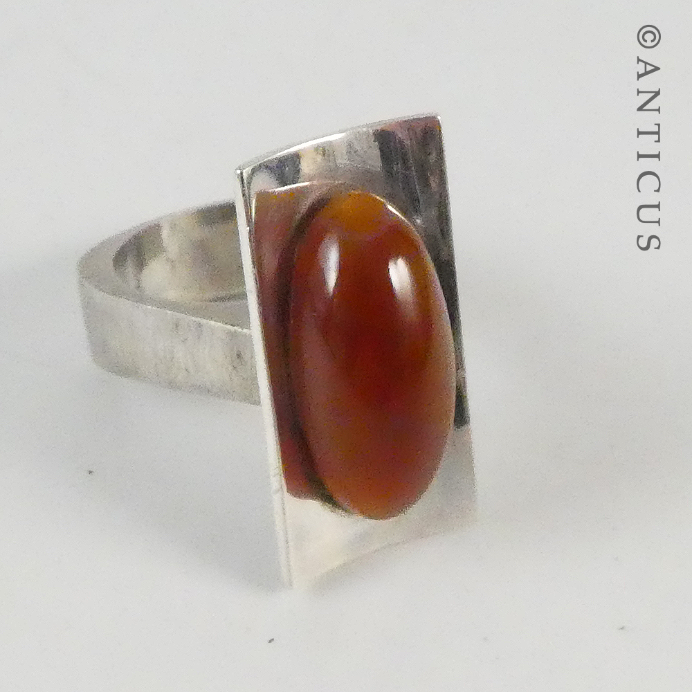 Silver Modernist Ring, with Agate Stone.
