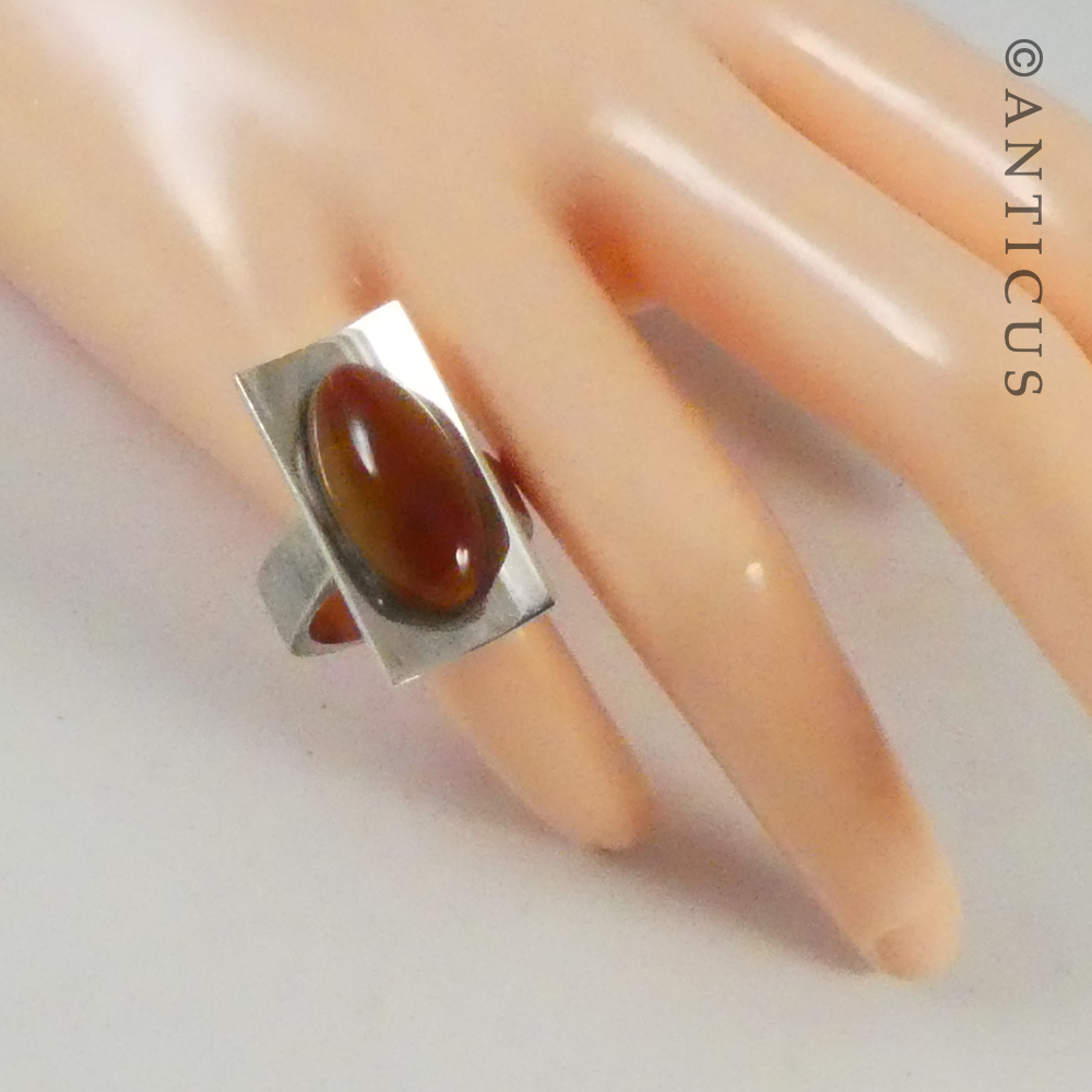 Silver Modernist Ring, with Agate Stone.