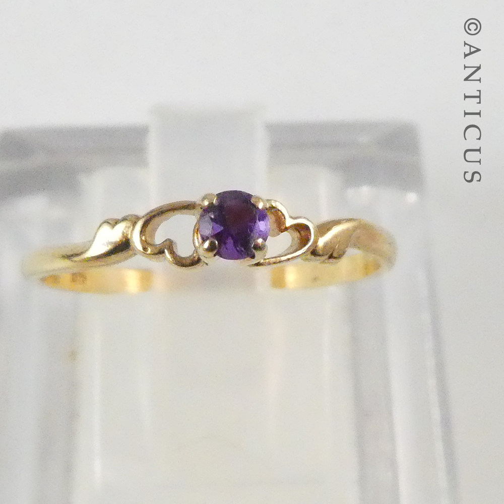 Fine Gold Ring with Amethyst.