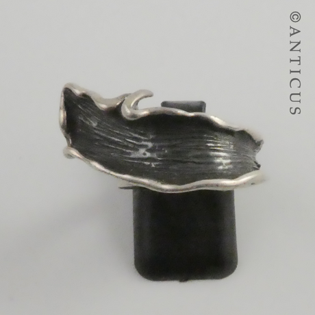 Contemporary Ribbon Ring, Sterling Silver.
