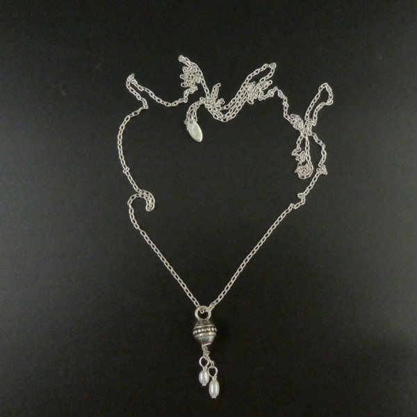 Halia Long Chain Necklace with Two Pearls.
