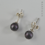 Small Black Pearl Faceted Stud Earrings.