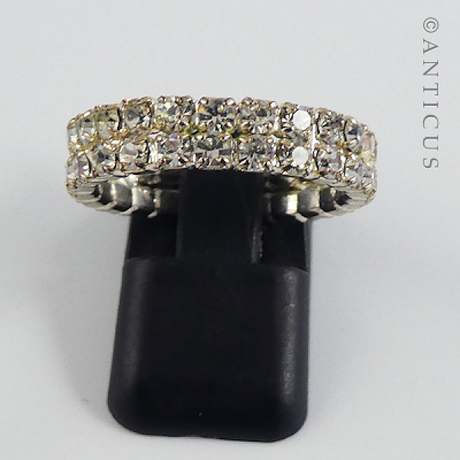 Bling Ring, Crystals.