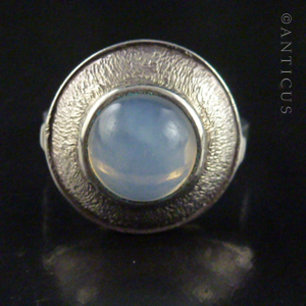 Silver Ring with Moonstone.