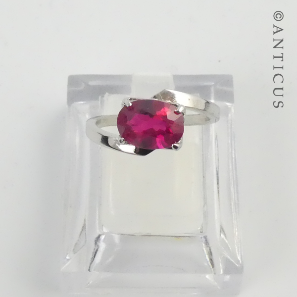 Costume Ring, Red Stone.