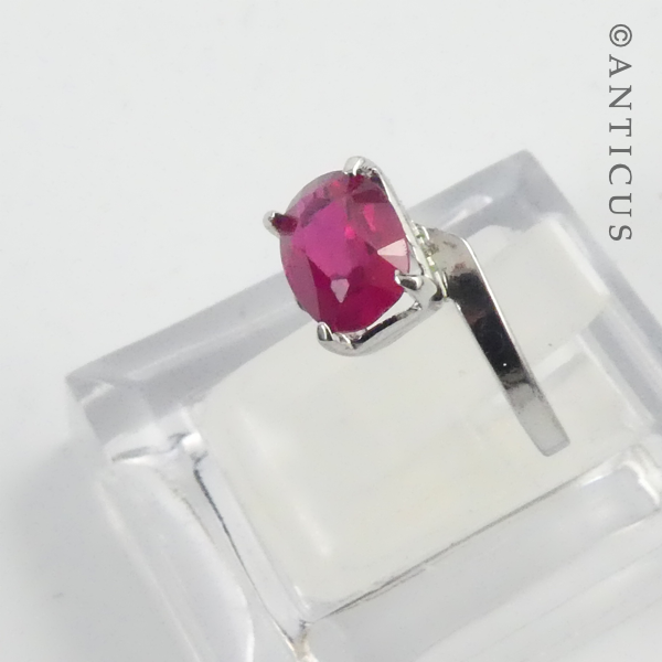 Costume Ring, Red Stone.