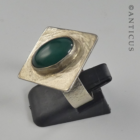 Silver and Green Agate Modern Ring.