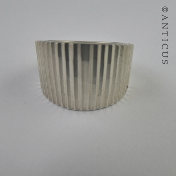 Silver Ring, Cut & Faceted Face.