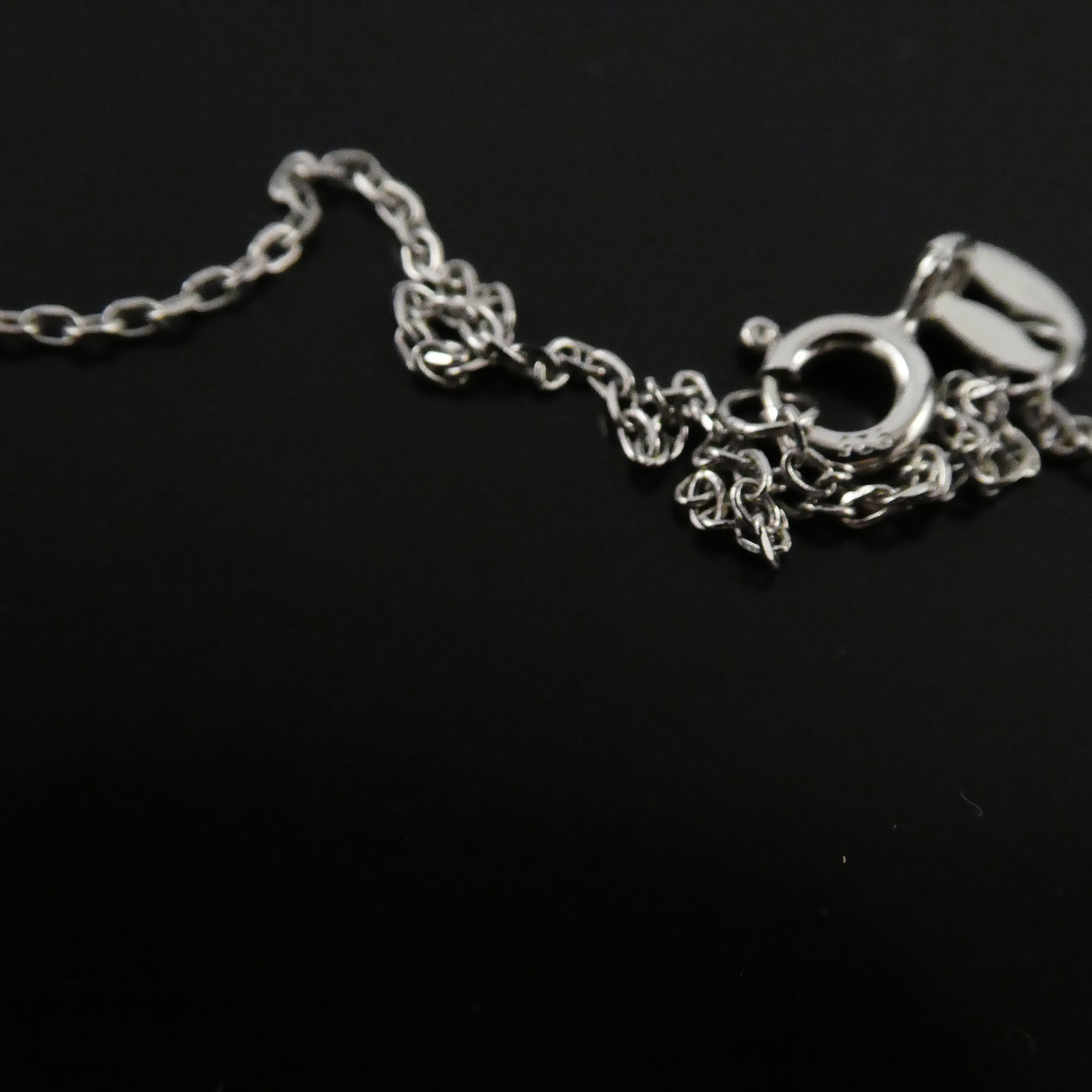 18ct White Gold and Diamond Pendant.