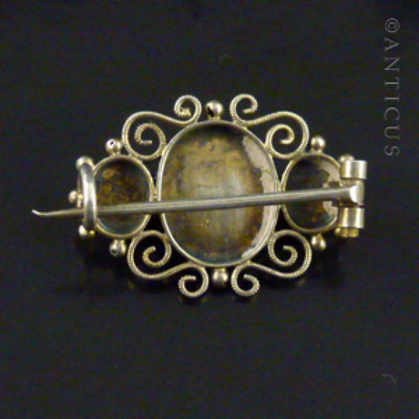 Filigree Silver Brooch with Lapis Lazuli Stones.