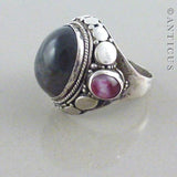 Silver and Agate Vintage Folk Ring.
