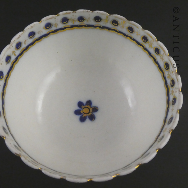 Georgian Period Porcelain Tea Bowl.
