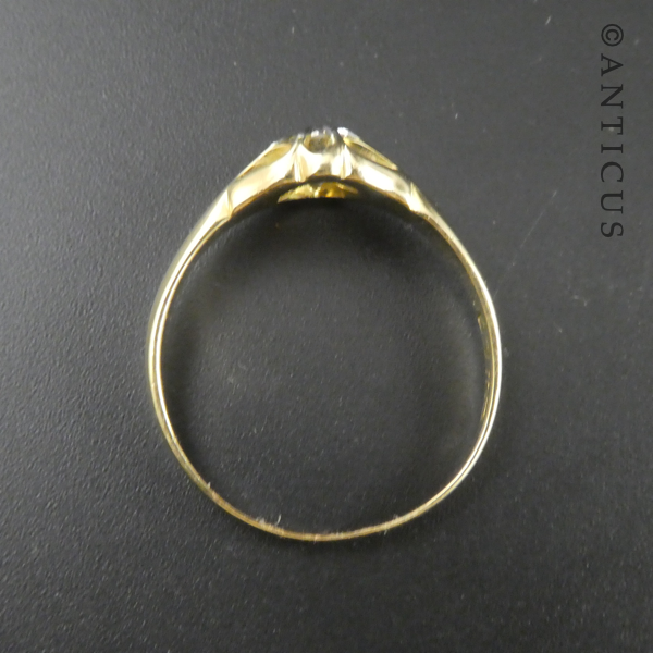 Vintage 18ct Gold and Diamond Ring.
