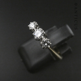 Vintage 18ct Gold, 3 Diamond Ring.
