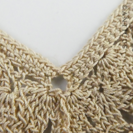 Vintage Crochet Collar.