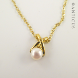 Pearl and Gold Plated Pendant on Chain.