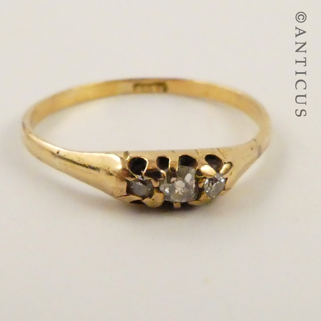 Antique 18ct Gold and Three Diamond Ring.