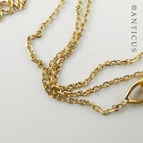 18ct Gold Pendant with Diamond.